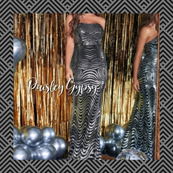 Glamorous Abstract Silver and Black Strapless Fit and Flare Formal Gown - Picture 6 of 15
